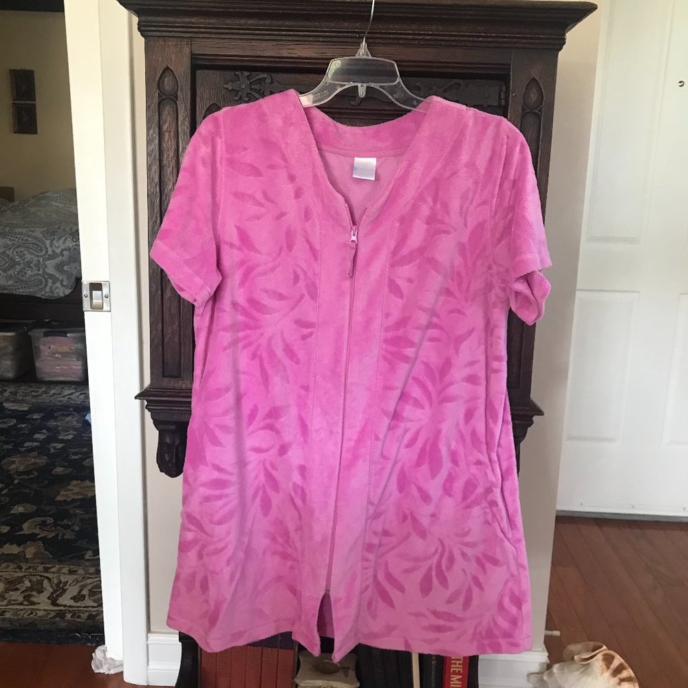 ZENISTA: PINK SHORT SLEEVE BEACH  COVERUP